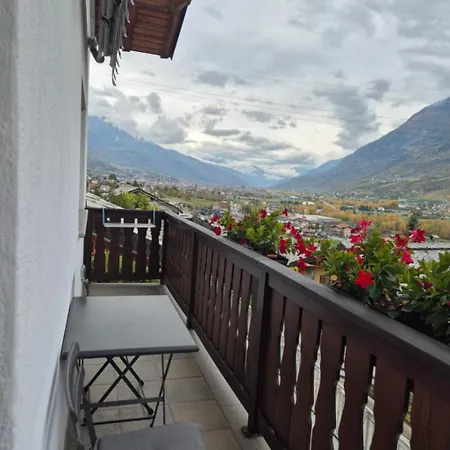 Nyaraló L'atelier Du Temps - La Sarrolein Aosta