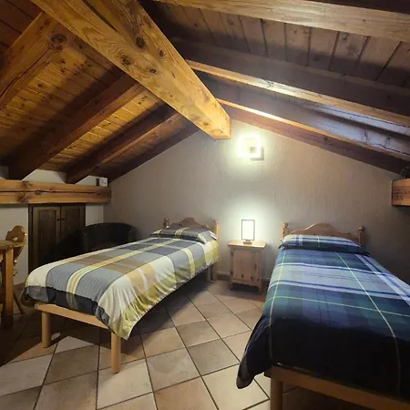 Ferienhaus L'atelier Du Temps - La Sarrolein